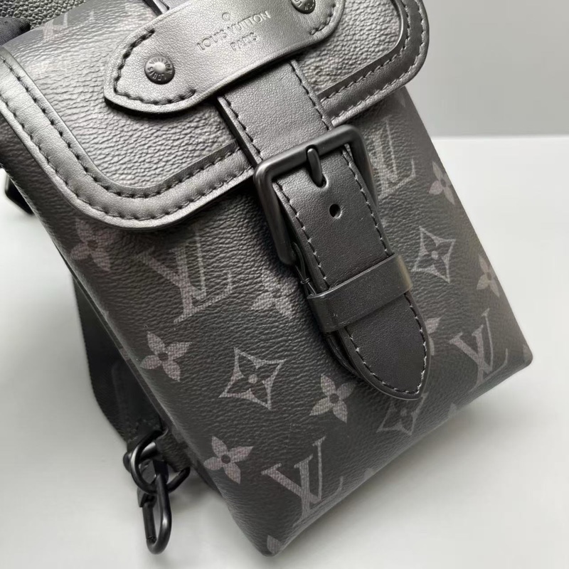 Louis Vuitton路易威登 黑花Saumur系列胸包 芯片款 尺寸13*19 附件:無-6