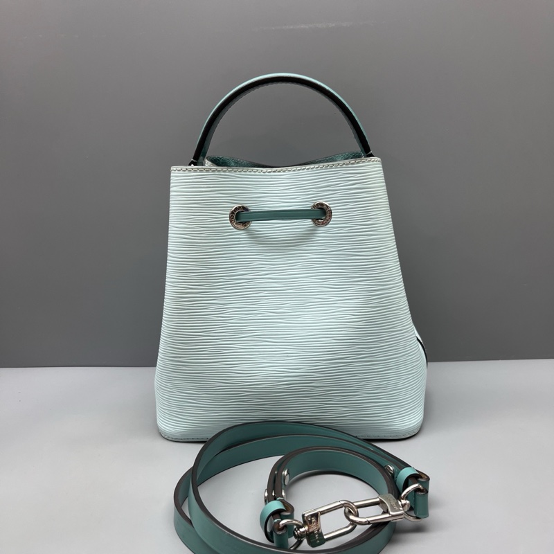 LouisVuitton路易威登 水波紋Neo noe bb抽繩水桶包 尺寸20*20 附件：肩帶-1