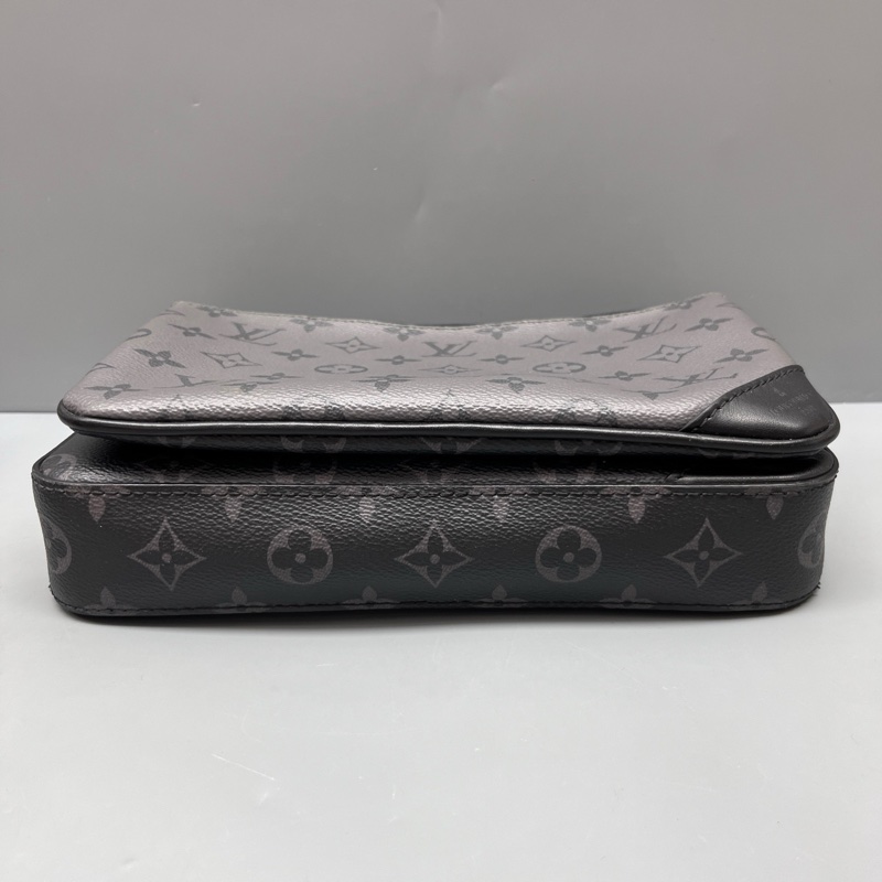 LouisVuitton路易威登 黑武士Trio三合一 郵差包 尺寸25*18 附件：如圖-2