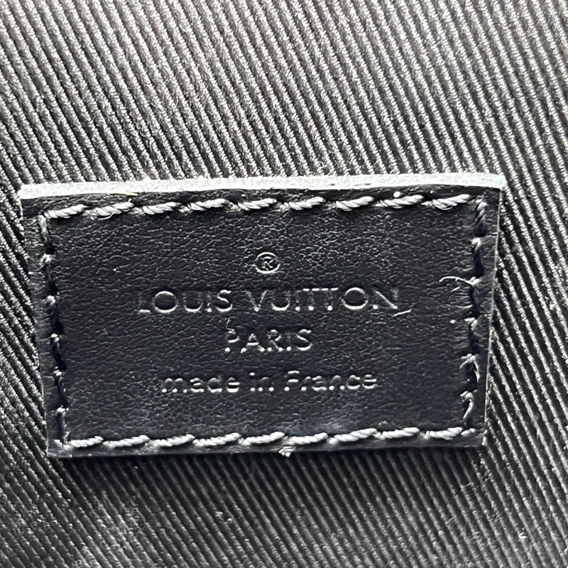 LouisVuitton 路易威登 黑色Fastline郵差包 尺寸17*12 無附件-7