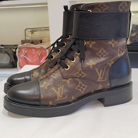 LouisVuitton路易威登 wonderland 女靴及踝靴 黑色拼老花綁帶 簡約百搭 36.5 碼🈚附件