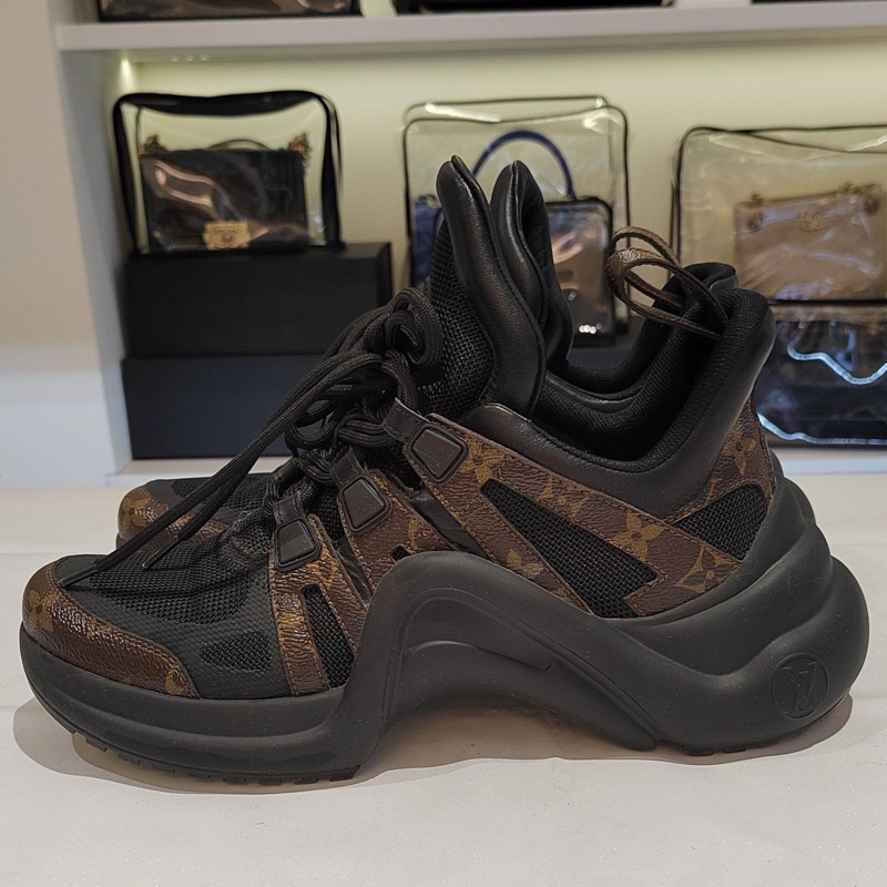 路易威登/Louis Vuitton  arch light運動鞋 尺碼39碼 🈚附件-0