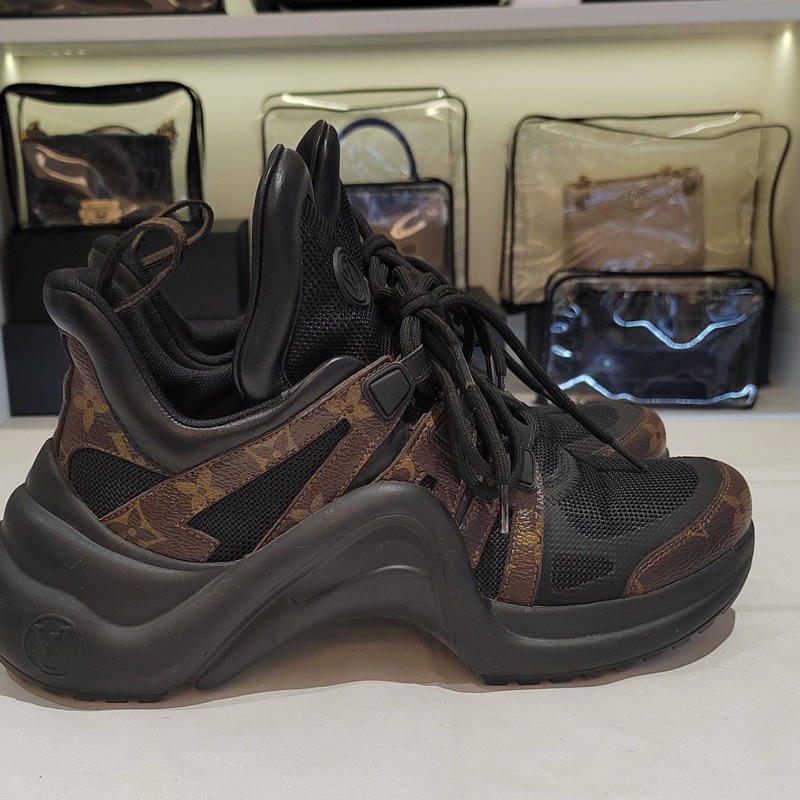 路易威登/Louis Vuitton  arch light運動鞋 尺碼39碼 🈚附件-1