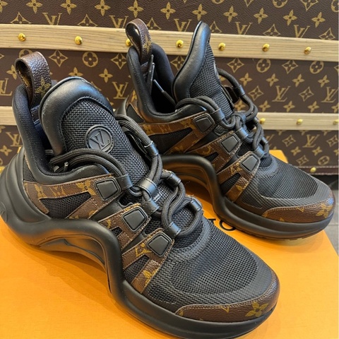 路易威登/Louis Vuitton 老花老爹鞋 37.5碼