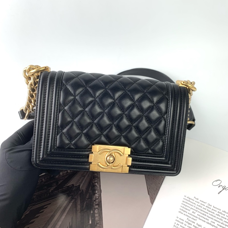 Chanel boy20牛皮黑金 🈶盒子/防塵袋/保卡-1