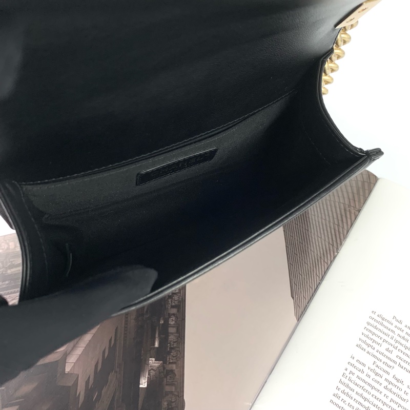 Chanel boy20牛皮黑金 🈶盒子/防塵袋/保卡-10