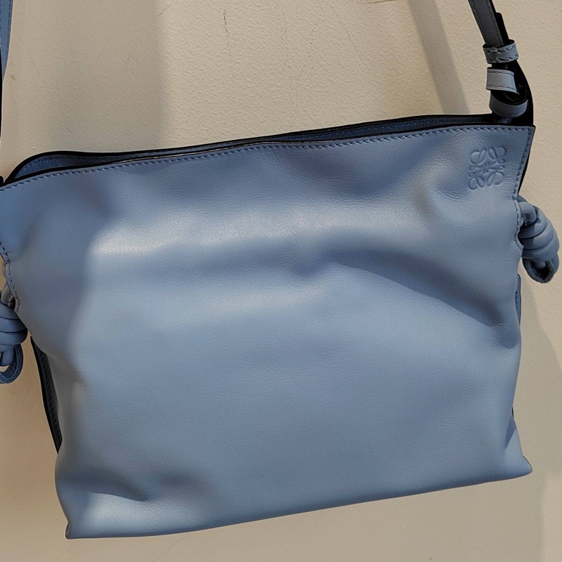 99新Loewe 羅意威霧霾藍 flamenco羊皮流蘇抽繩拉環單肩斜挎福袋包水桶包 荔枝紋軟皮 超軟  尺寸：22-18cm l-6