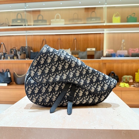 DIOR 迪奧 mini Saddle 馬鞍包
