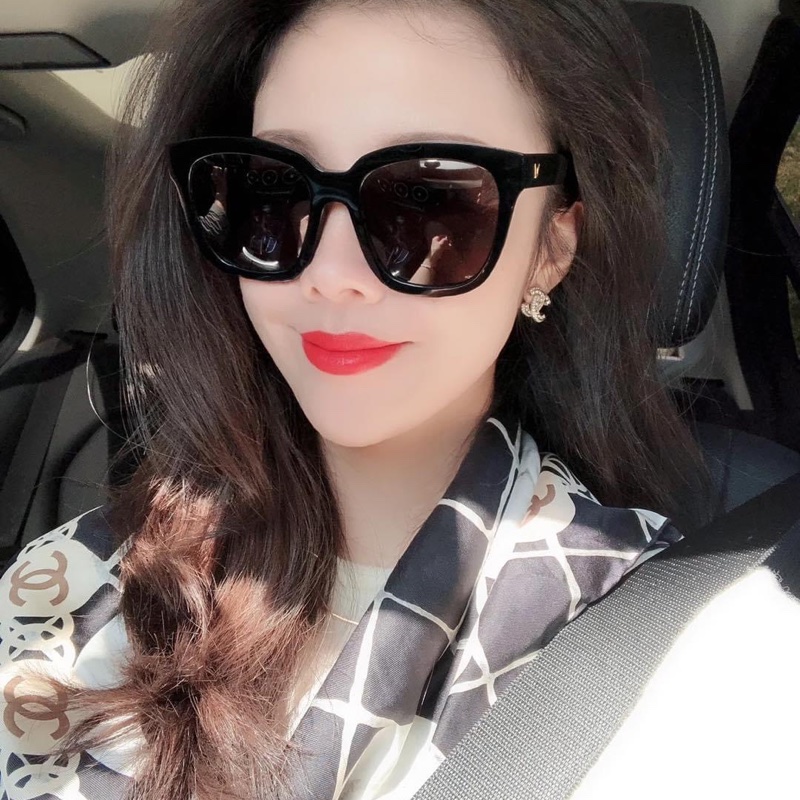 近新超低價✨香奈兒Chanel稀有款絕美coco夫人珍珠項鏈 cf圖騰 真絲絲巾領巾可裱框-16