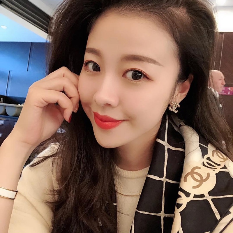 近新超低價✨香奈兒Chanel稀有款絕美coco夫人珍珠項鏈 cf圖騰 真絲絲巾領巾可裱框-18