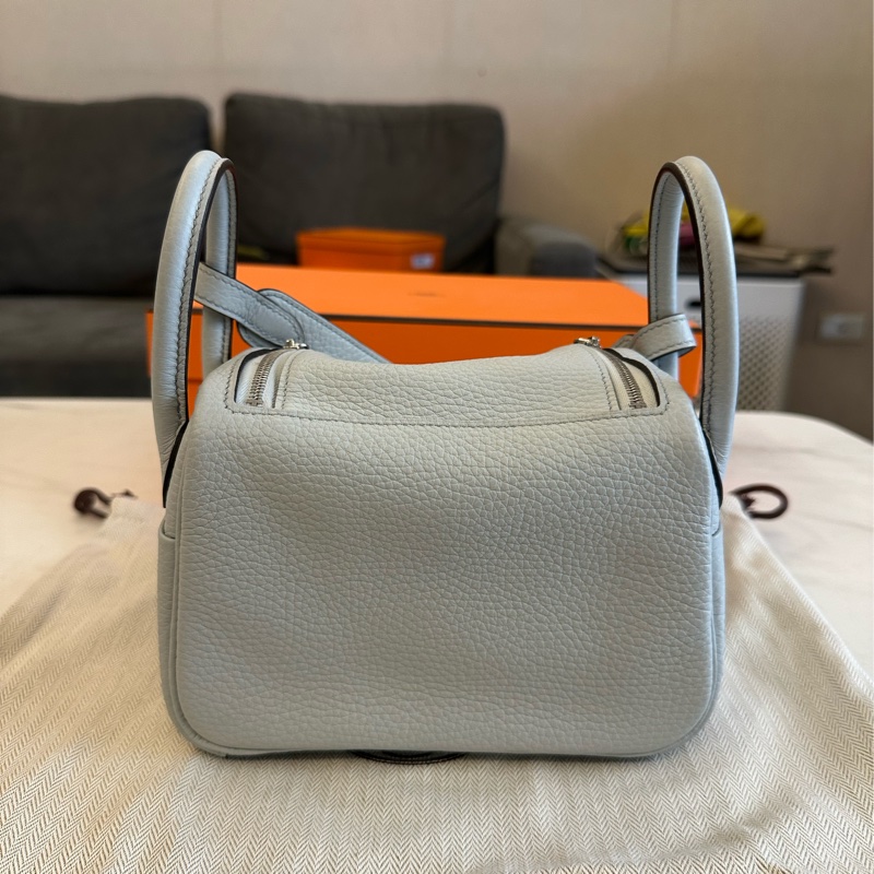 Hermes mini lindy II 聖杯藍 銀扣-1