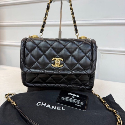 超可愛🫧Chanel香奈兒 金幣豆腐包 小號 黑色金扣「軟熟，極度舒適」