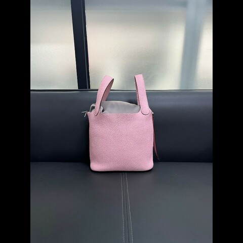 Hermes picotin 18
菜籃子18 櫻花粉 銀扣