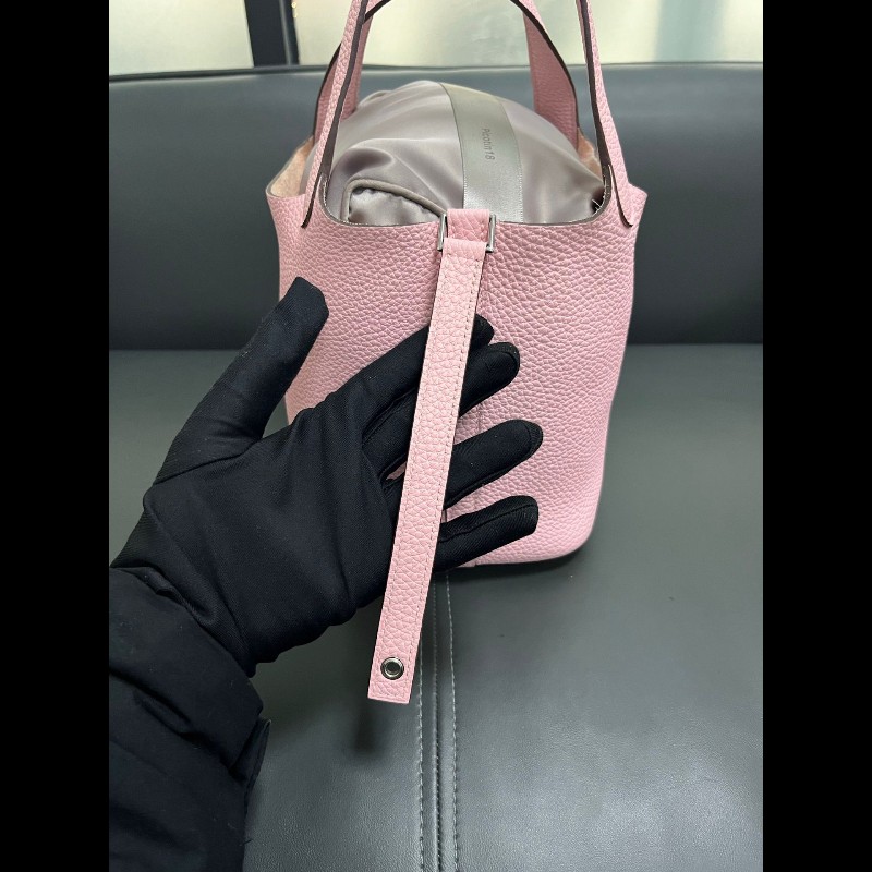 Hermes picotin 18
菜籃子18 櫻花粉 銀扣-13