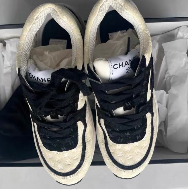 CHANEL/香奈儿 黑白熊猫满印休闲鞋 36.5碼-0