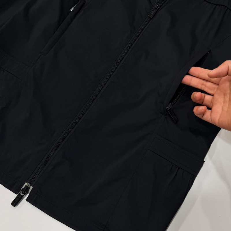 BURBERRY GOLF 黑色字母薄款防風外套-5