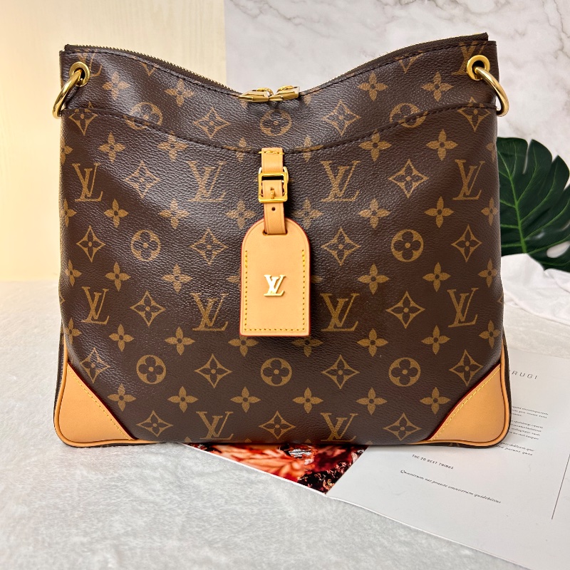 LV Odeon MM 老花中號牛角包肩背包 晶片款-5