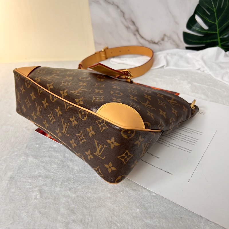 LV Odeon MM 老花中號牛角包肩背包 晶片款-14