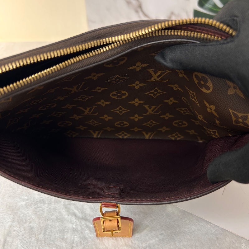 LV Odeon MM 老花中號牛角包肩背包 晶片款-26