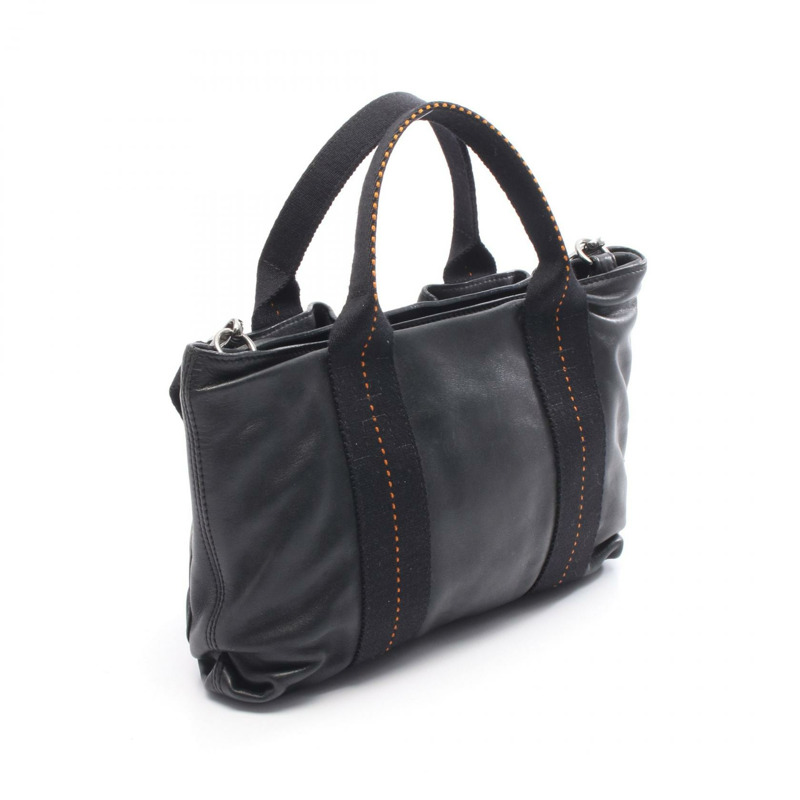 愛馬仕 Caravan Horizontal PM 斜背包，黑色 Derma 皮革，SHW 五金配件，二手-1