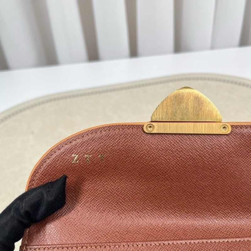 LV路易威登 有刻字 曼哈頓長款三折錢包 內裡卡位多 容量大-18