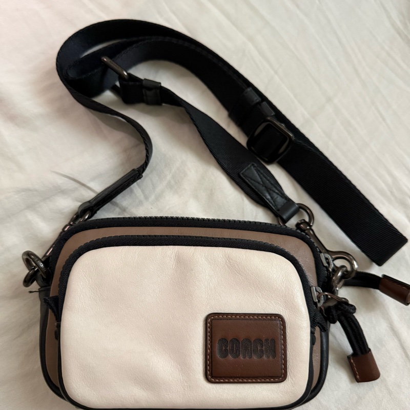 COACH斜背包-1