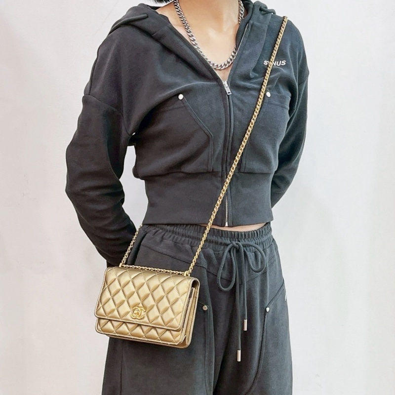 莉亞精品♡Chanel won季節限量金色 二手美包-1