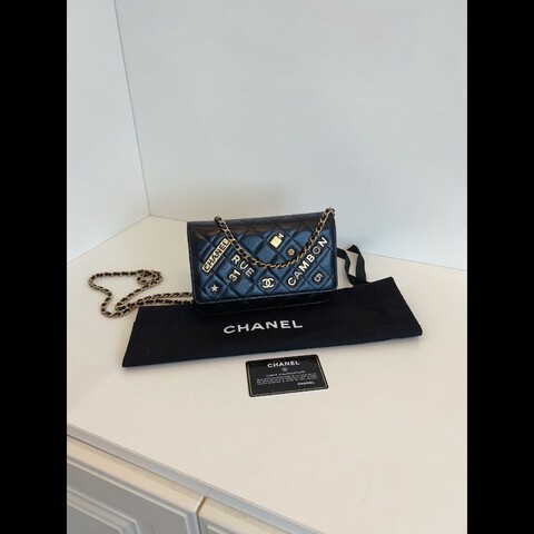 Chanel wallet on chain limited edition 限量徽章