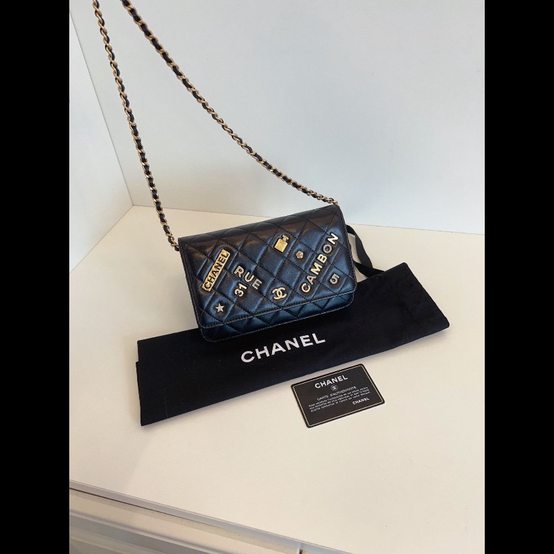 Chanel wallet on chain limited edition 限量徽章-4