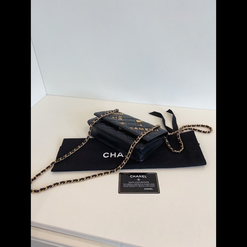 Chanel wallet on chain limited edition 限量徽章-5
