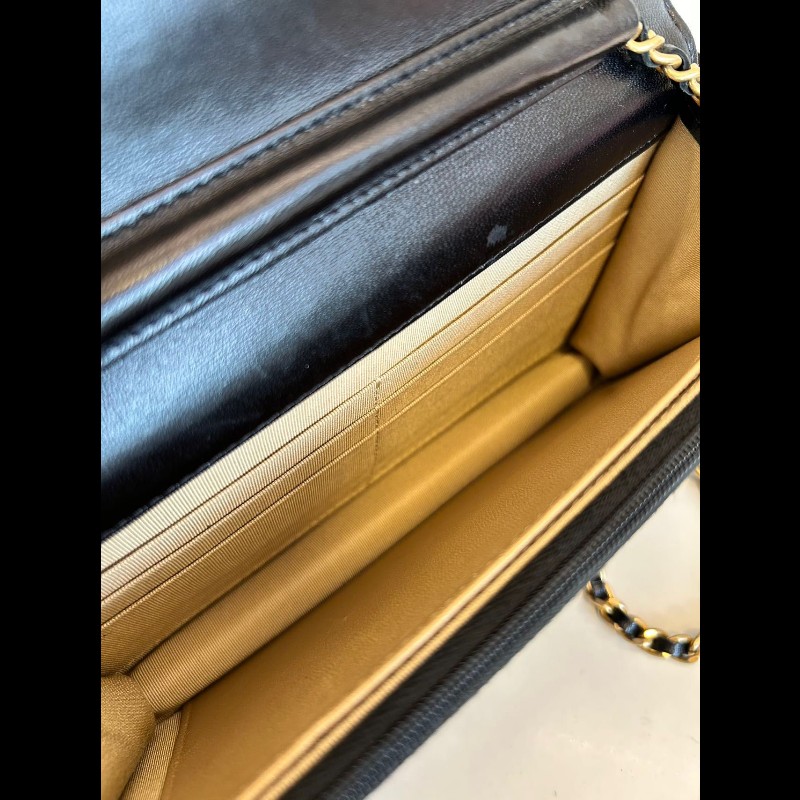 Chanel wallet on chain limited edition 限量徽章-23