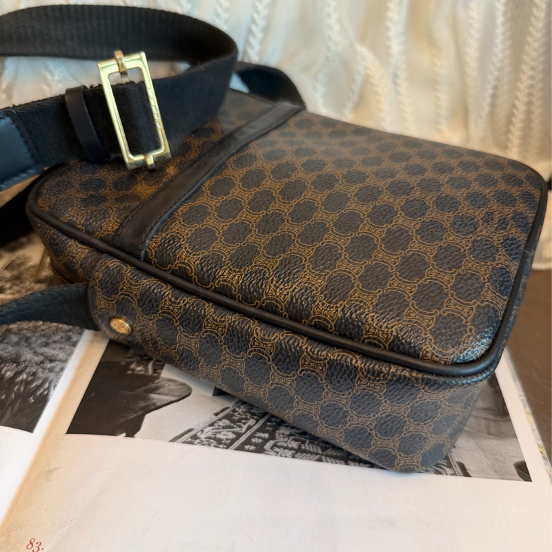 思琳 賽琳 復古黑色 老花  皮革 黑花  相機包 旅行包  斜挎包 斜背包 側背包 托特包 手提包 罕有 中古 老花包 古董包 中古包celine vintage triomphe bag black  camera bag-7