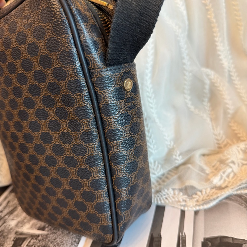 思琳 賽琳 復古黑色 老花  皮革 黑花  相機包 旅行包  斜挎包 斜背包 側背包 托特包 手提包 罕有 中古 老花包 古董包 中古包celine vintage triomphe bag black  camera bag-12