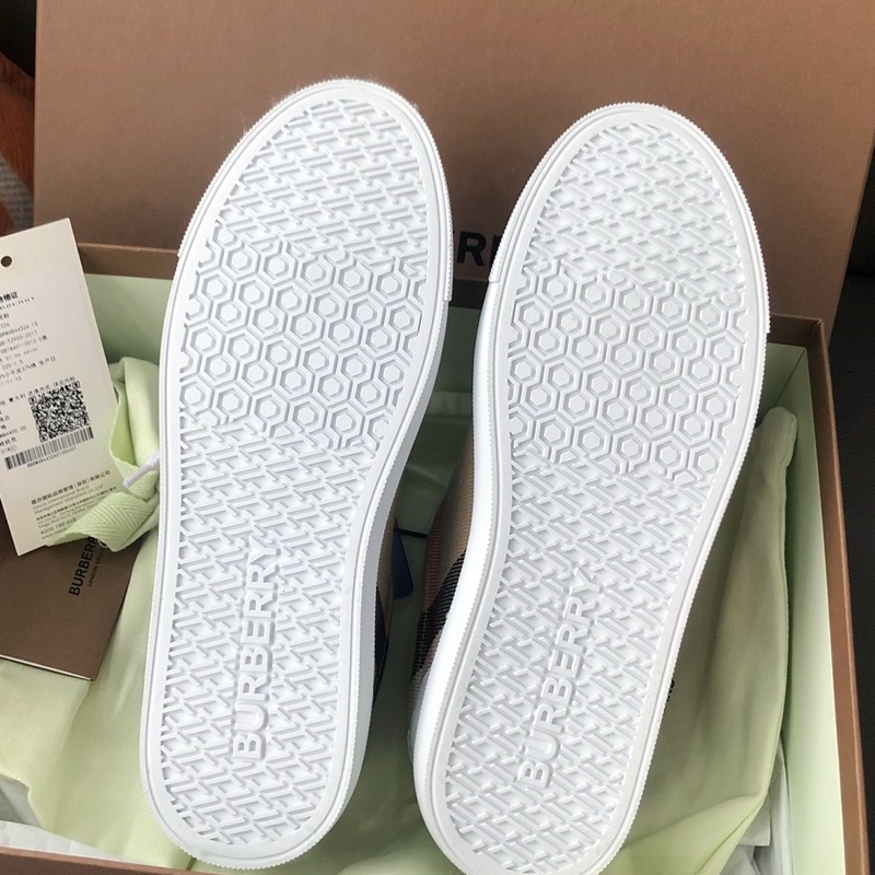 Burberry 經典格紋小白鞋，35碼，-7