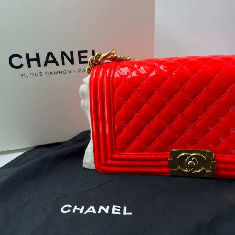 Chanel Le Boy 漆皮紅色鍊條包-0