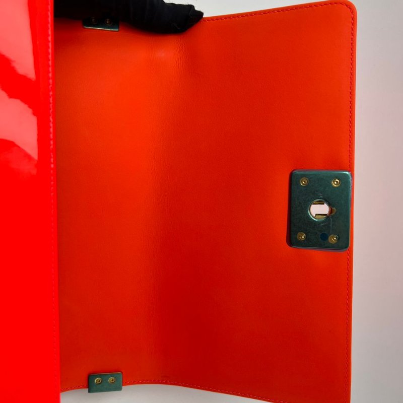 Chanel Le Boy 漆皮紅色鍊條包-4