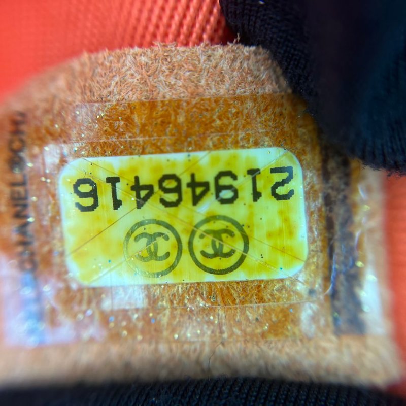 Chanel Le Boy 漆皮紅色鍊條包-25