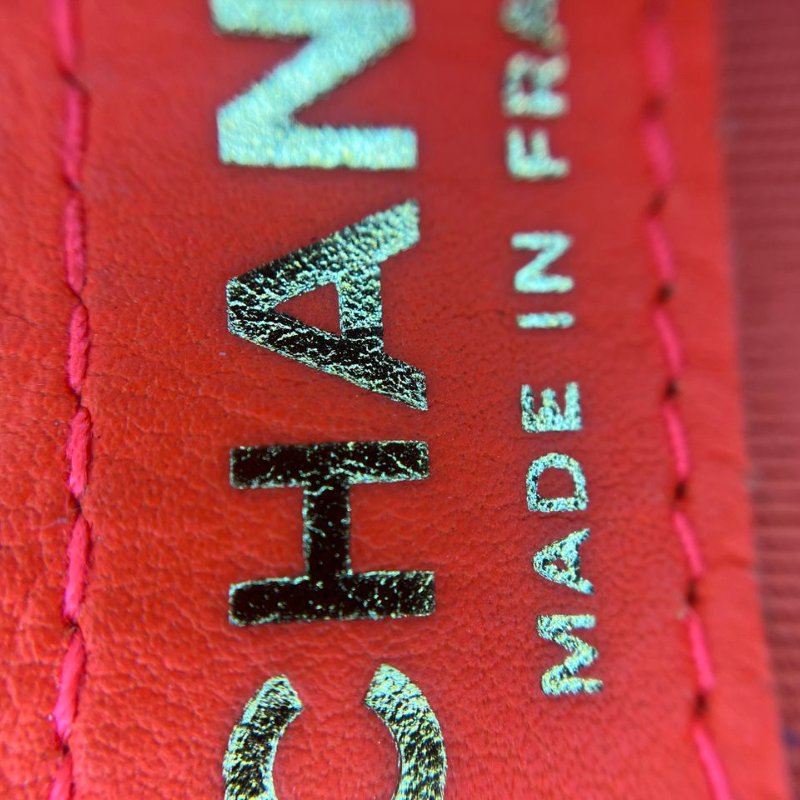 Chanel Le Boy 漆皮紅色鍊條包-29