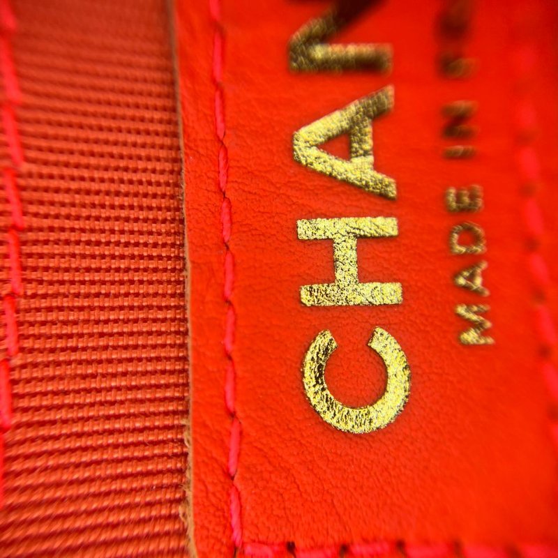 Chanel Le Boy 漆皮紅色鍊條包-32