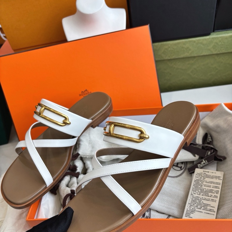閒置新 愛馬仕Hermes 白色Claire豬鼻子平底涼鞋 35碼-1