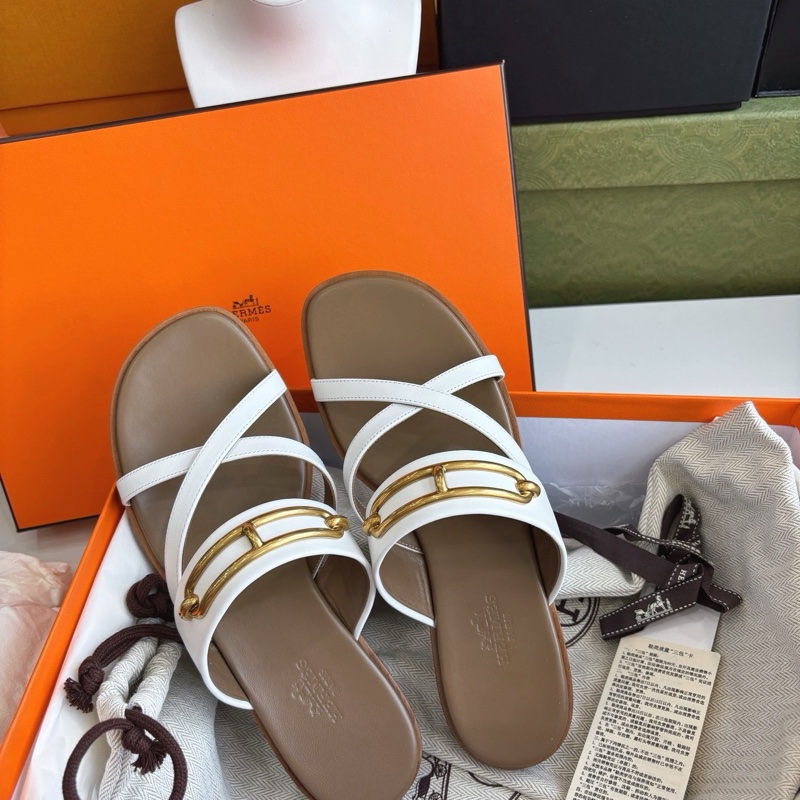 閒置新 愛馬仕Hermes 白色Claire豬鼻子平底涼鞋 35碼-2