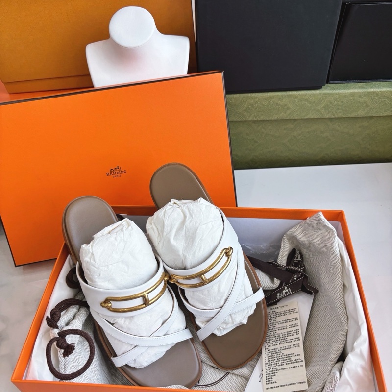 閒置新 愛馬仕Hermes 白色Claire豬鼻子平底涼鞋 35碼-3