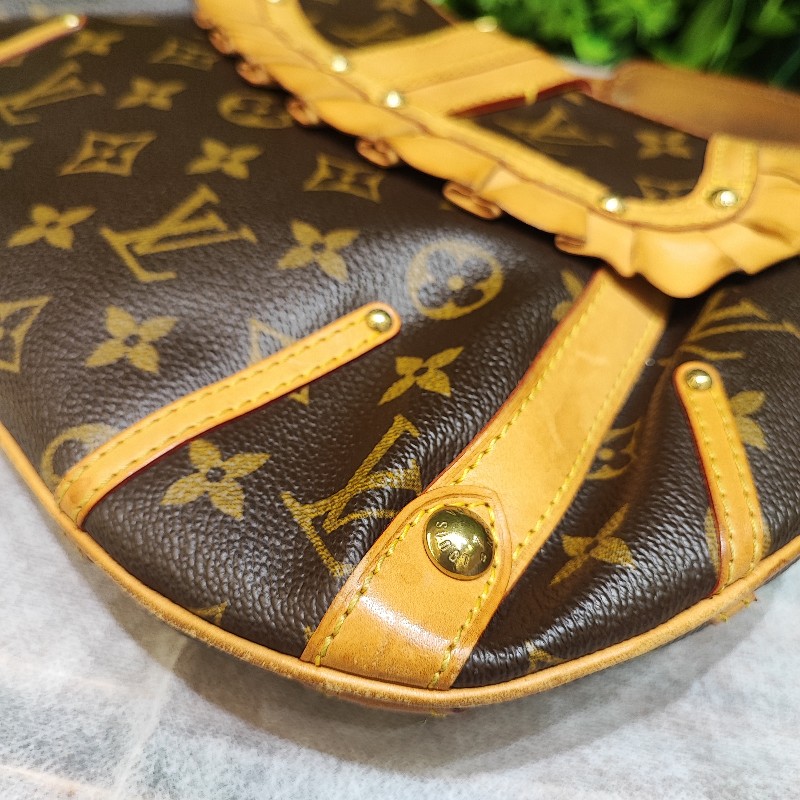 Louis Vuitton Leonor-12