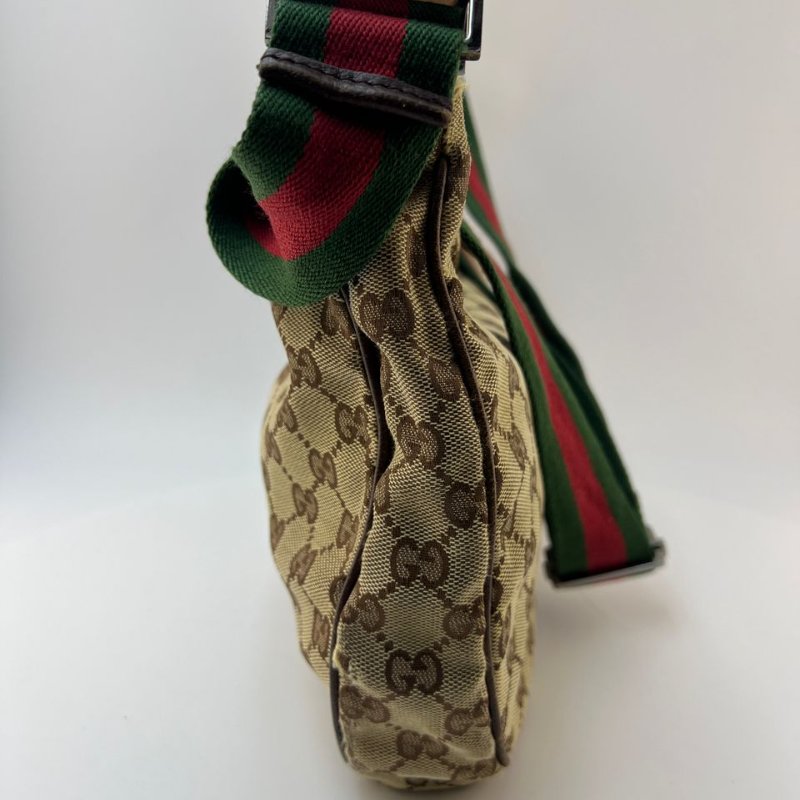 Gucci 經典雙 G 帆布月牙形斜挎包-5