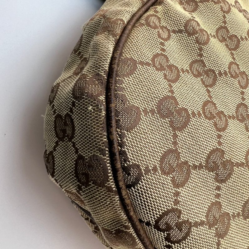 Gucci 經典雙 G 帆布月牙形斜挎包-9