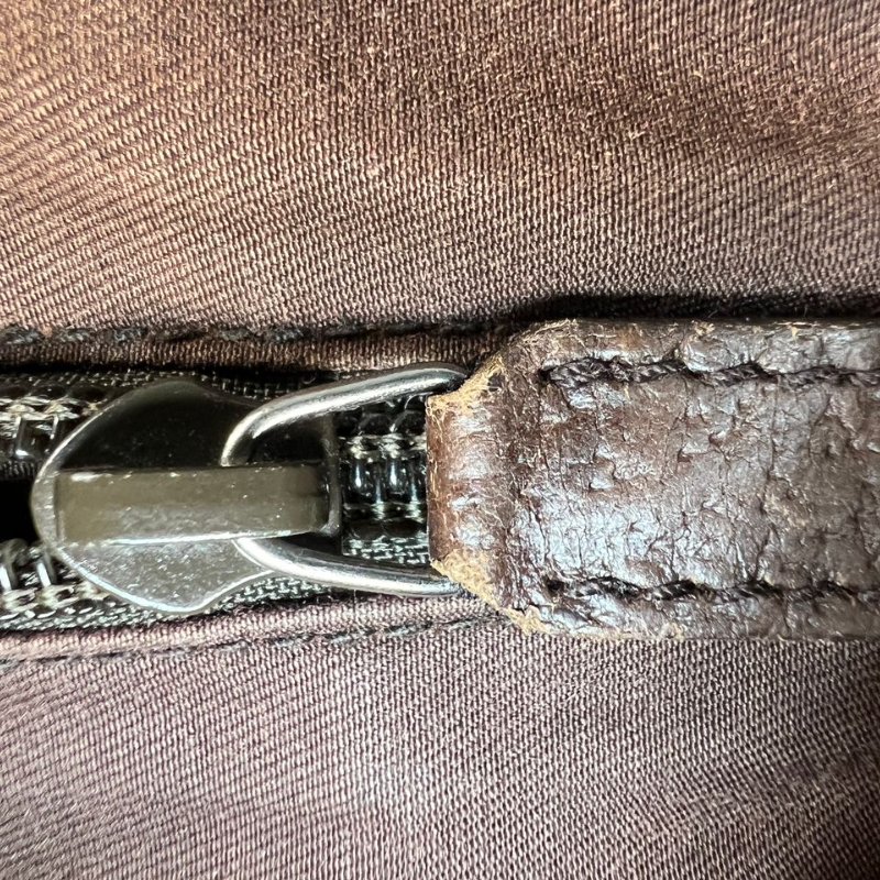 Gucci 經典雙 G 帆布月牙形斜挎包-17