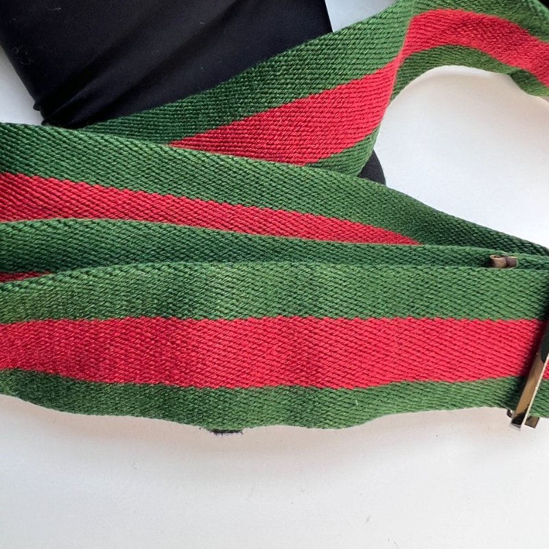 Gucci 經典雙 G 帆布月牙形斜挎包-21