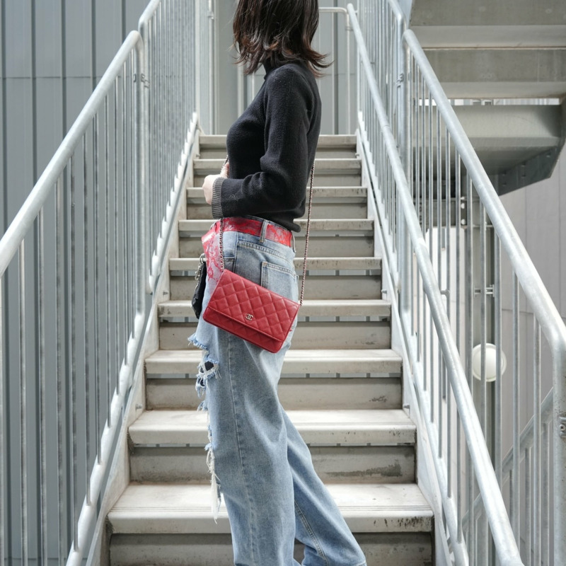 香奈兒 (Chanel) 魚子醬皮革鏈條皮夾絎縫肩背包 紅色-12