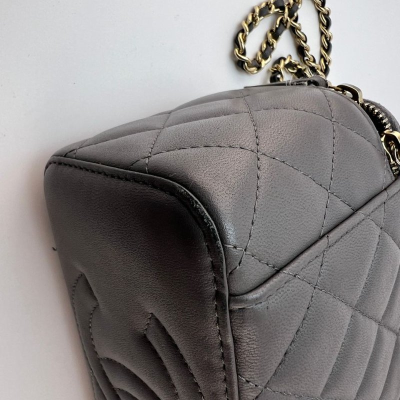 Chanel 灰色菱格紋手提長盒子-8