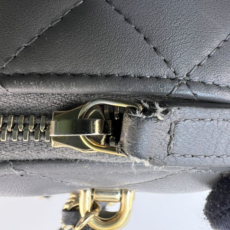 Chanel 灰色菱格紋手提長盒子-15